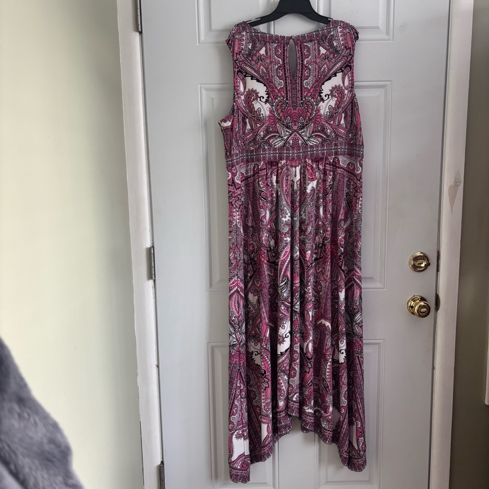 NWT INC Int. Concepts Sleeveless Pink/White Paisley Print Maxi Dress, Size 2X - Picture 8 of 14